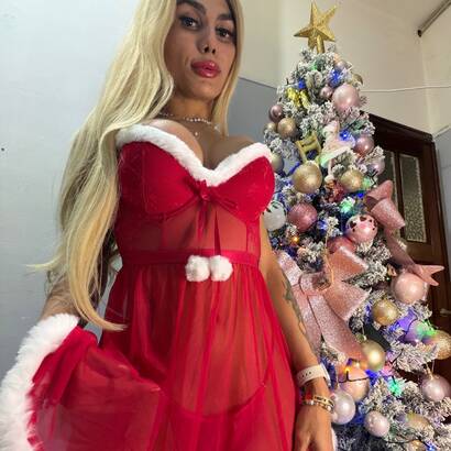 Katy trans blonde chaude XXL