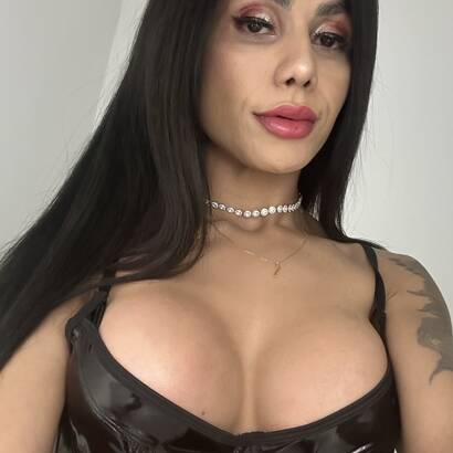 Katy trans brune chaude XXL