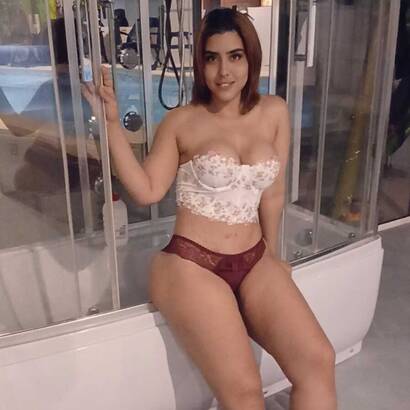 Lisy une fille chaude sans tabou