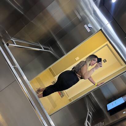 Bb blond brazilian
