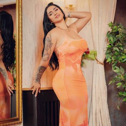 Mia, une nouvelle fille à Hainau