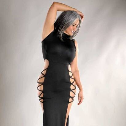 Lucia mature refine et sensual