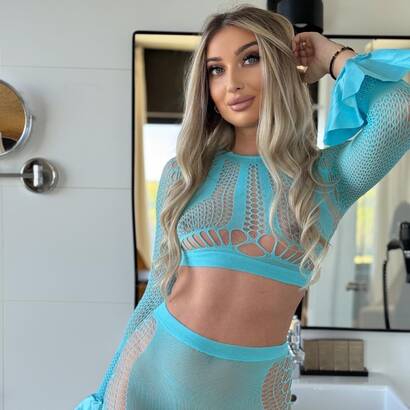 Ariana belle fille à Athus