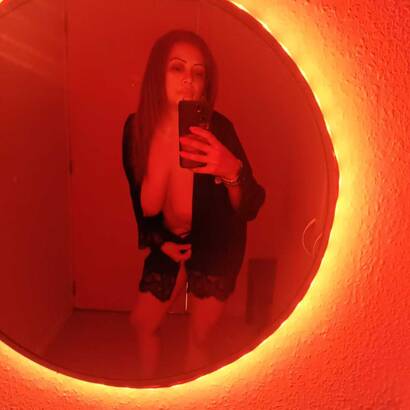 Kamila sexy élégant