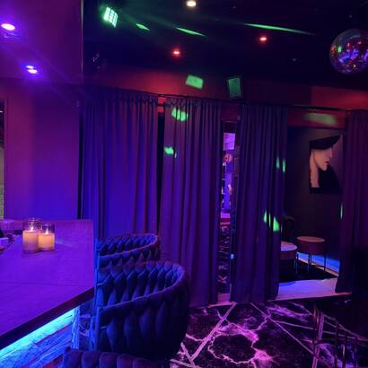 Hôtesse recherchée