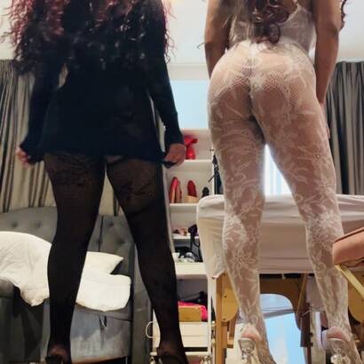 Carla & Caroline