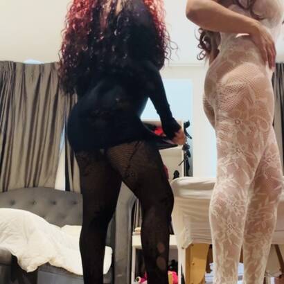 Carla & Caroline