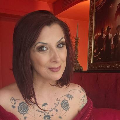 Quartier-Rouge: Annonces privée, escort, massage et libertins @ quartier-rouge.be