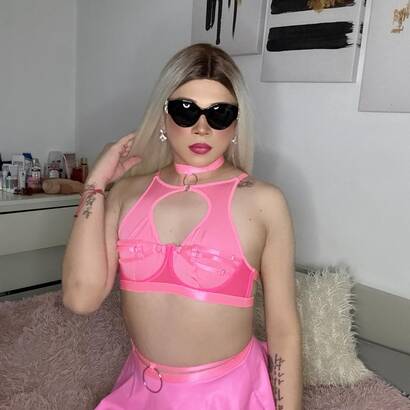 Latina comble vos fétiches