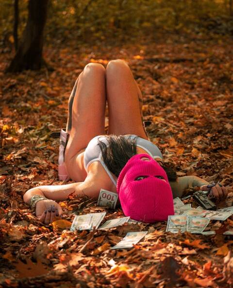 Ambre ~ les mille et une caresse