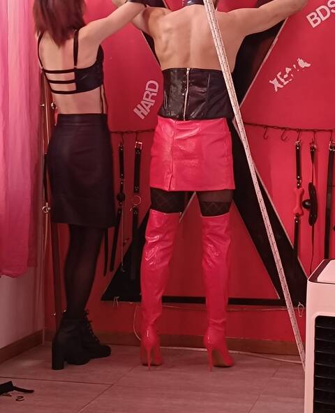 Dominatrice travesti