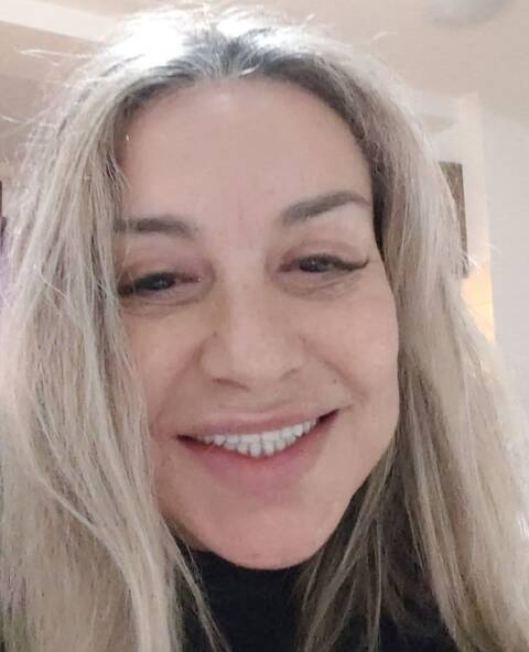 Lola en bruselas metro Louise