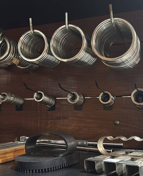 Le voisin pervers est de retour