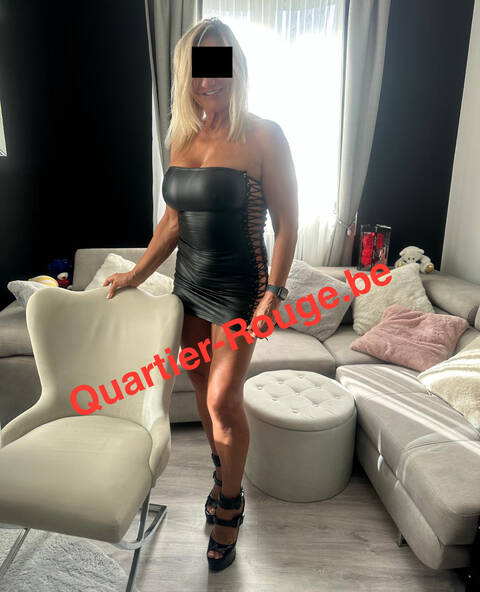 ILONA  MATURE - MILF