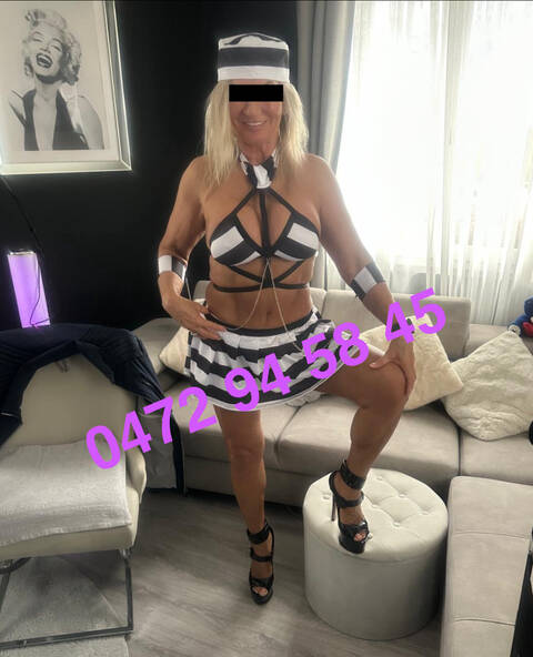 ILONA  MATURE - MILF