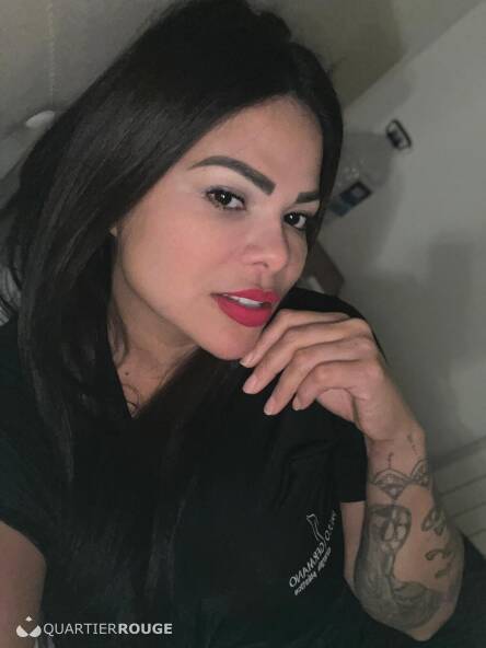 Nanda chaud - Brazilian hot