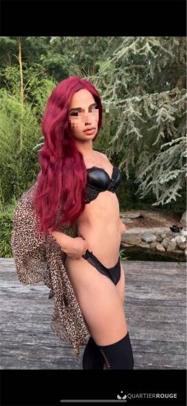 Chloe trans