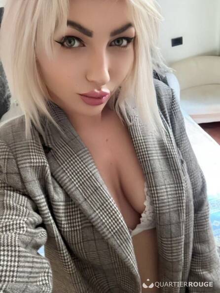 Linsy  hot