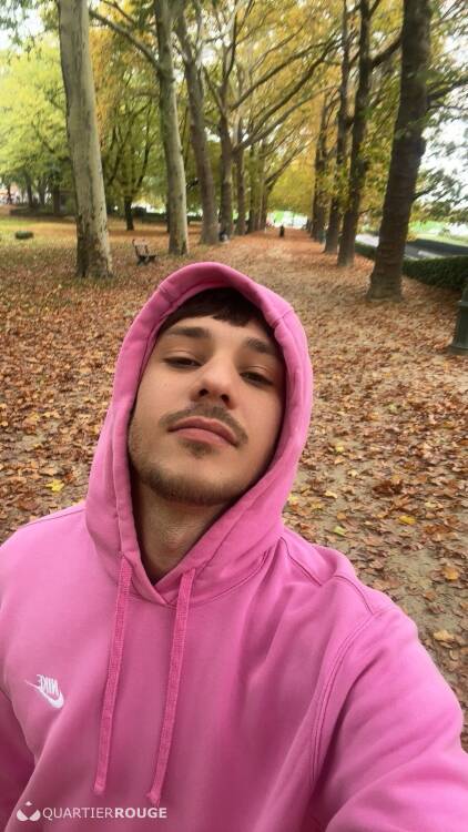 Escort MikkyXXXL23cm