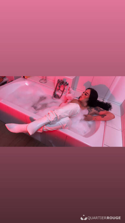 Privé Tgirl ninf