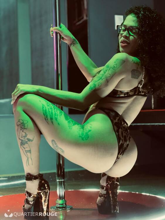 Priv&eacute; Cameron