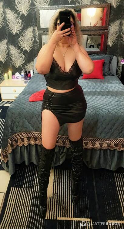 Privé !!! Claudia SALOPE