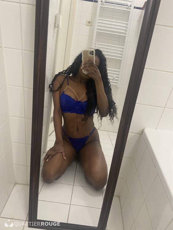 Privé KIM TRÉS GFE