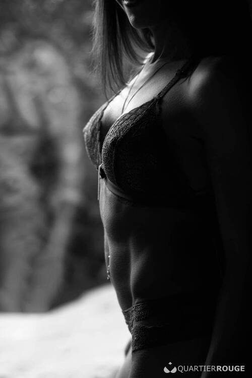 Escort Delphine