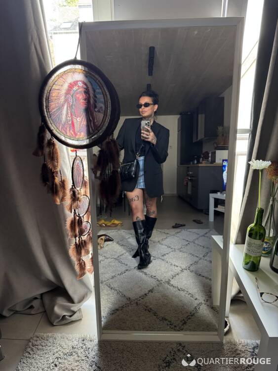 Privé Gabriela Souza