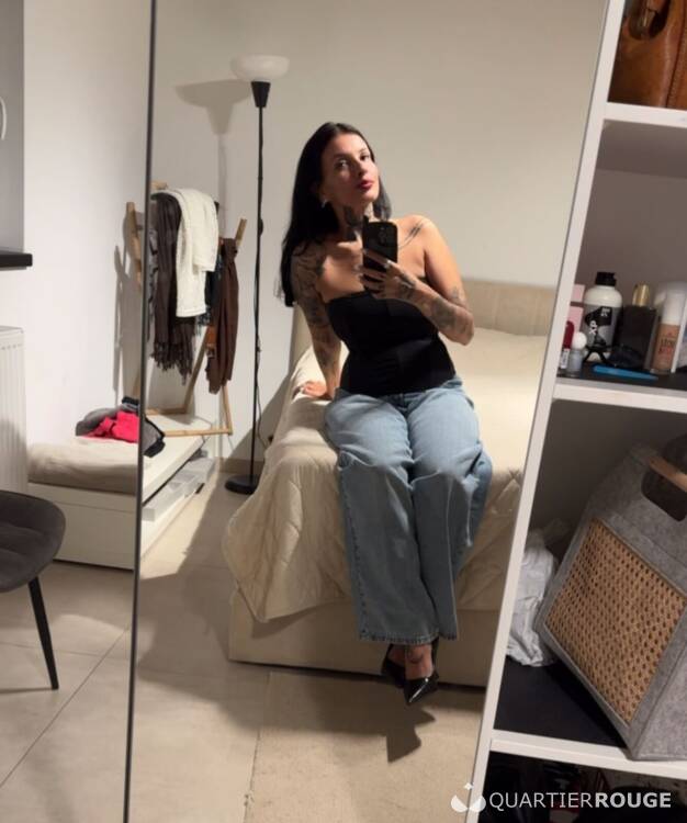 Priv&eacute; Gabriela Souza