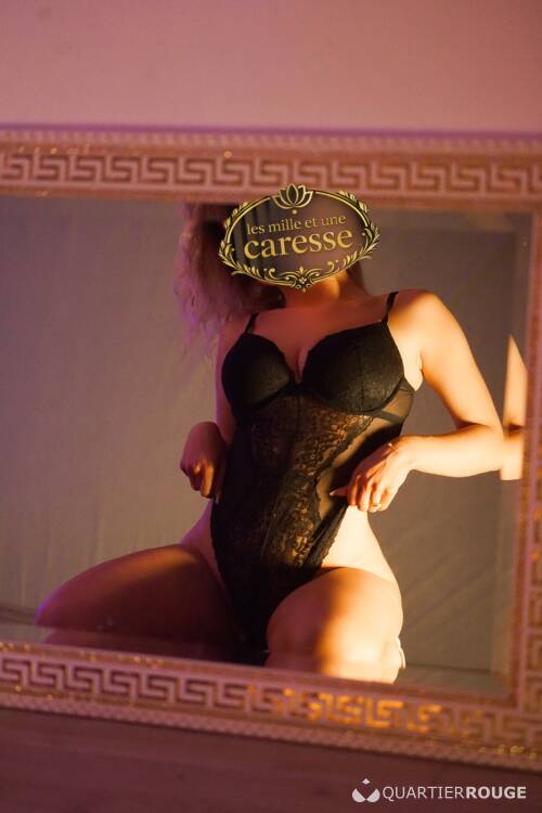 Priv&eacute; Lola ~  les mille et une caresse