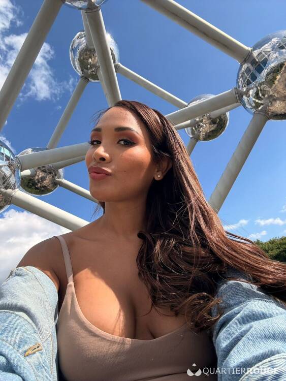 Priv&eacute; Carlotta