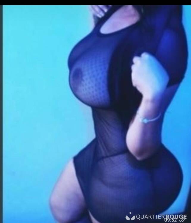Privé Melissa ferraz
