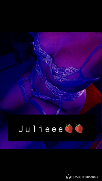 Escort Julie