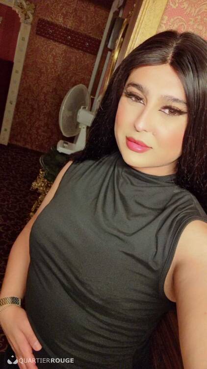Escort Samira