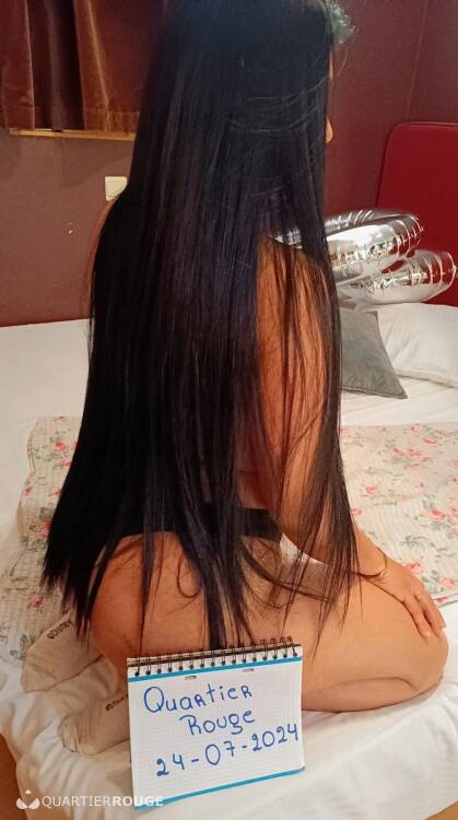 Privé Leila 24 ans