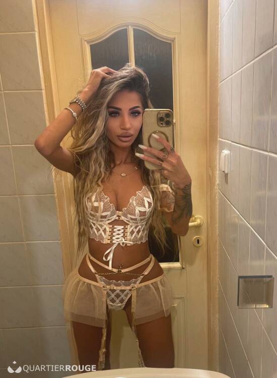 Priv&eacute; Jennifer