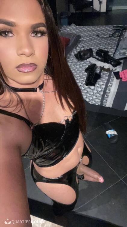 Priv&eacute; Paulina trans