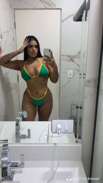 Privé Myla Brazilian