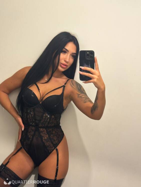 Privé Amira