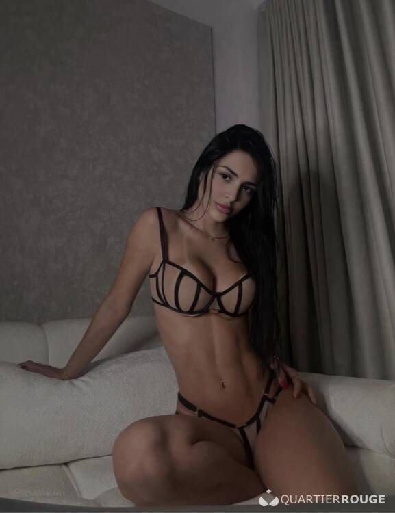 Privé Renata Hot