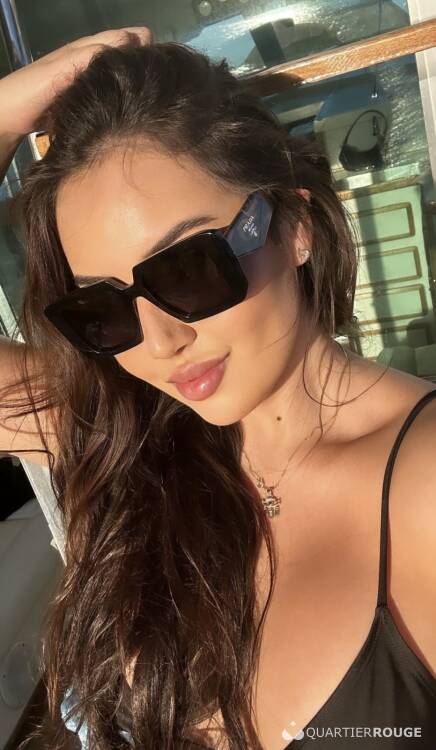 Privé Jessica Latina