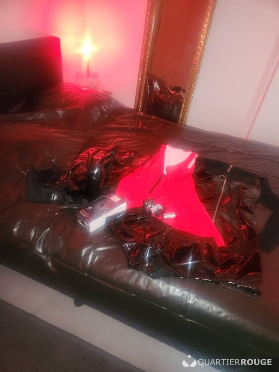 Privé Akemia kihiro