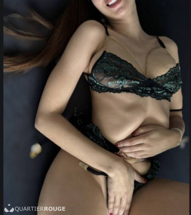 Privé Shirine Jaan