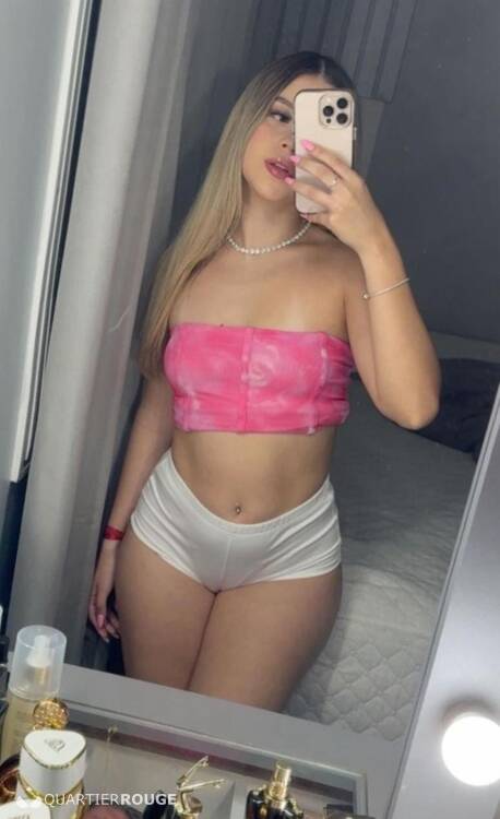 Privé Juliana Hot