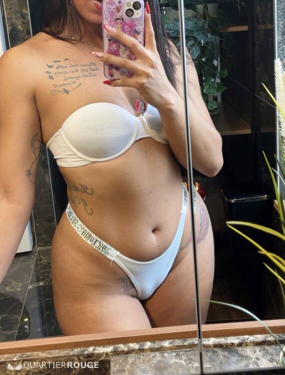 Privé Rebeca Barros