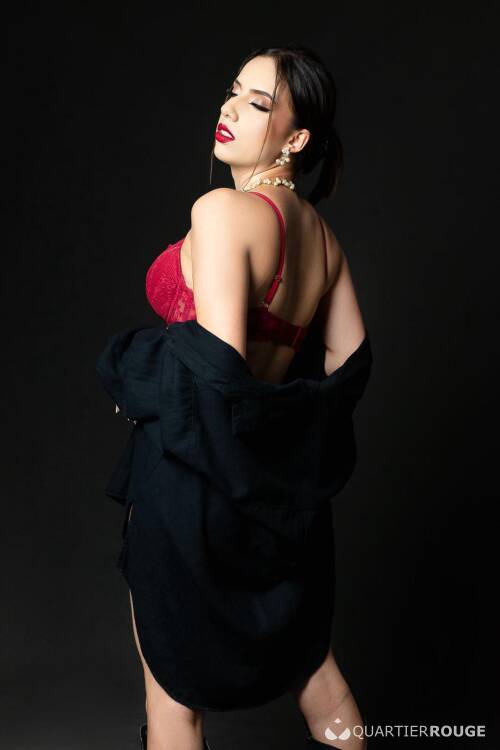 Priv&eacute; Jamile Hot