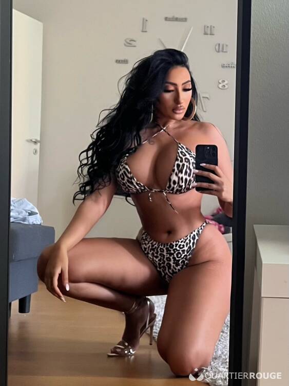 Privé Ariana hottt