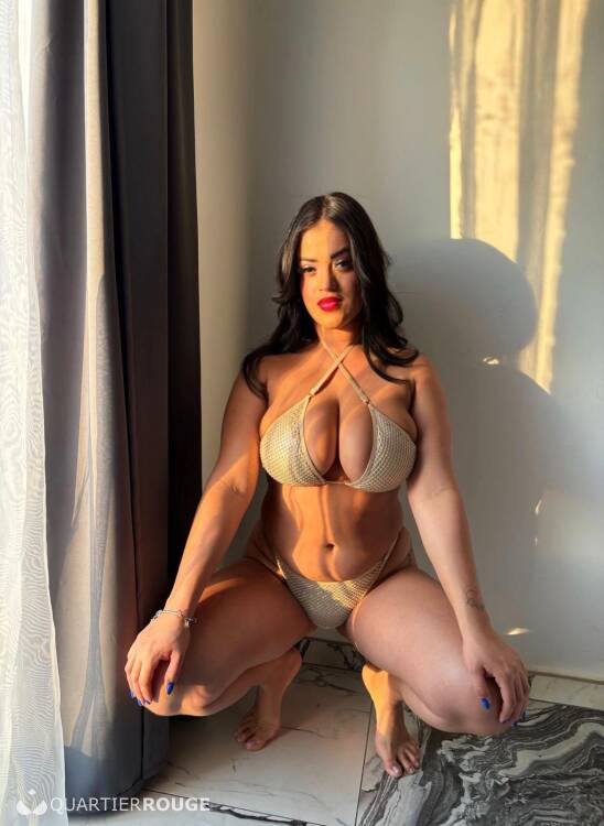 Privé Yasmine sexy