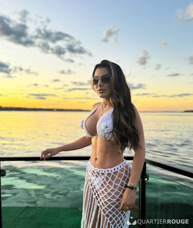 Priv&eacute; Rosa CHAUD